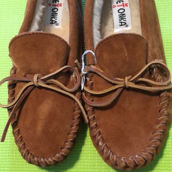 Minnetonka moccasins - Picture 2 of 4